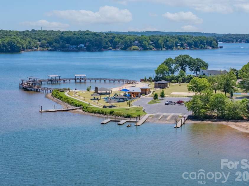 703 Lake Club Drive, Rock Hill, SC 29732.  MLS# CAR4383787, YatesRealty ID 23725. 