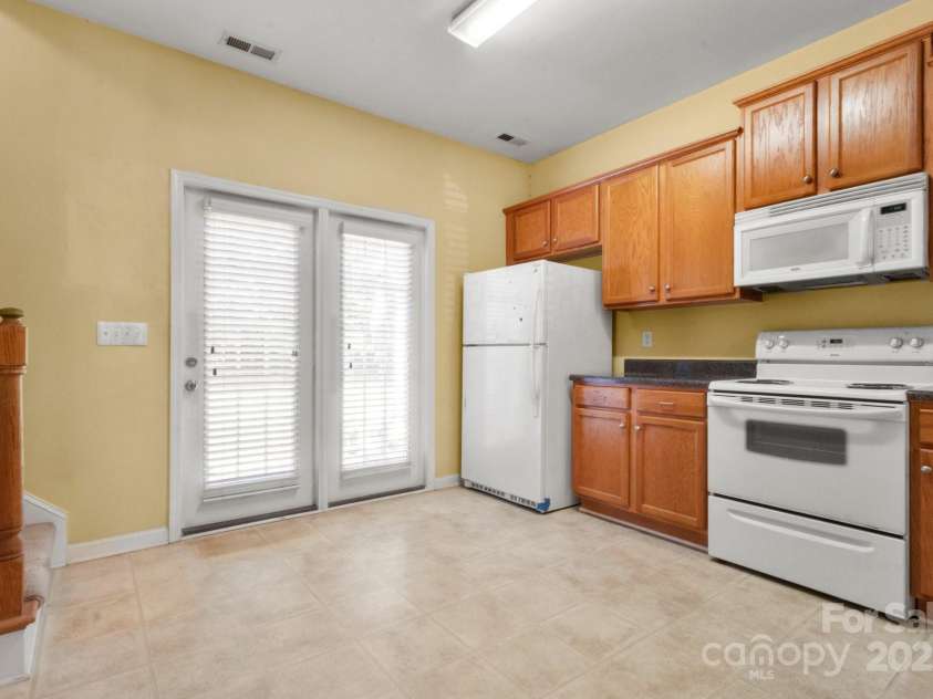 212 Township Drive, Fort Mill, SC 29715.  MLS# CAR4271872, YatesRealty ID 23726. 