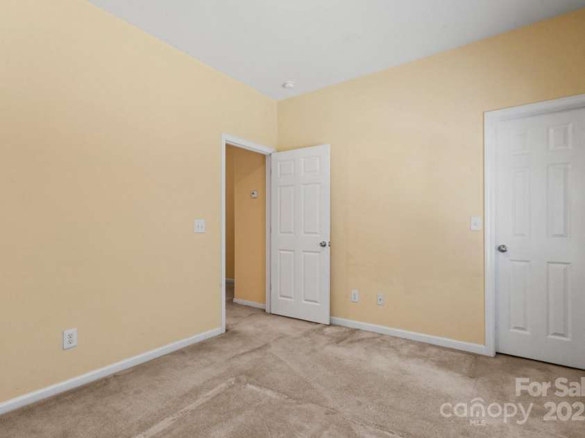 212 Township Drive, Fort Mill, SC 29715.  MLS# CAR4271872, YatesRealty ID 23726. 