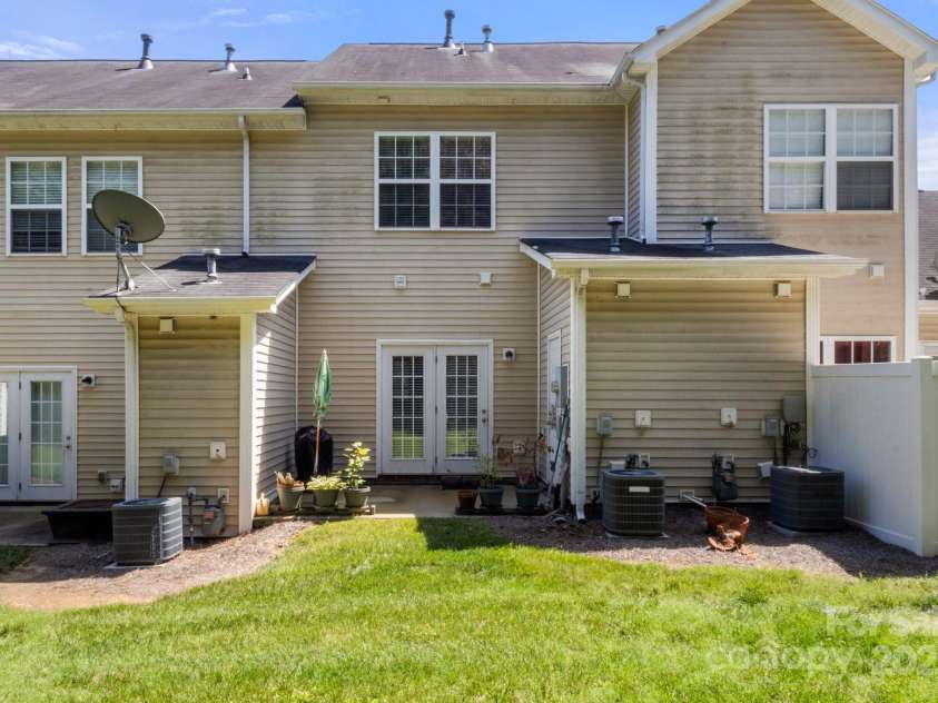 212 Township Drive, Fort Mill, SC 29715.  MLS# CAR4271872, YatesRealty ID 23726. 