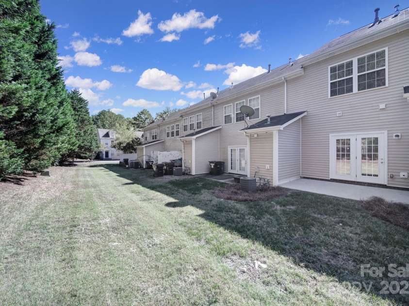 212 Township Drive, Fort Mill, SC 29715.  MLS# CAR4309949, YatesRealty ID 23726. 