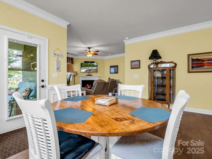 44 Gala Lane, Flat Rock, NC 28731.  MLS# CAR4270482, YatesRealty ID 23727. 