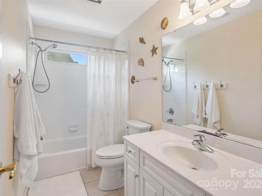 9027 Kirkley Court, Charlotte, NC 28277.  MLS# CAR4271257, YatesRealty ID 23728. Bathroom