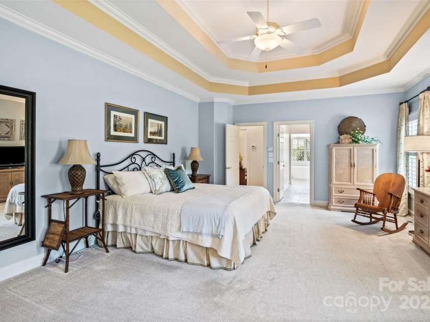 9027 Kirkley Court, Charlotte, NC 28277.  MLS# CAR4271257, YatesRealty ID 23728. Spacious Primary Bedroom