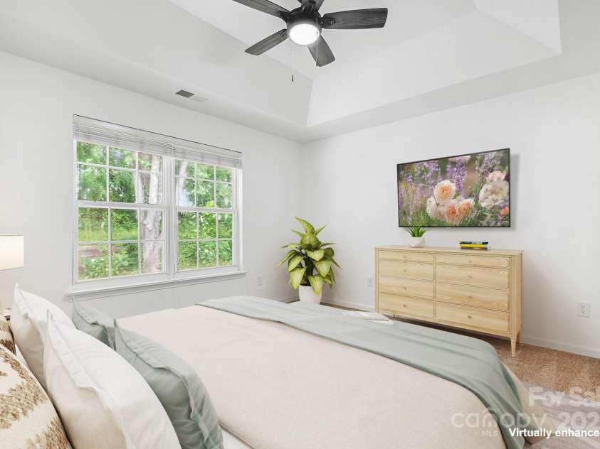 4719 Sahalee Lane, Charlotte, NC 28216.  MLS# CAR4259097, YatesRealty ID 23730. 