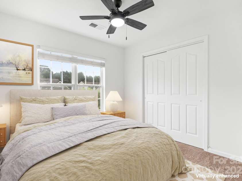 4719 Sahalee Lane, Charlotte, NC 28216.  MLS# CAR4259097, YatesRealty ID 23730. 