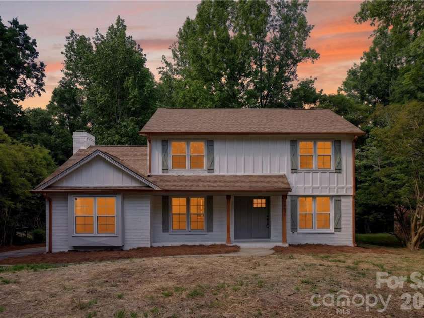 7407 Limerick Drive, Charlotte, NC 28270.  MLS# CAR4384326, YatesRealty ID 23732. 