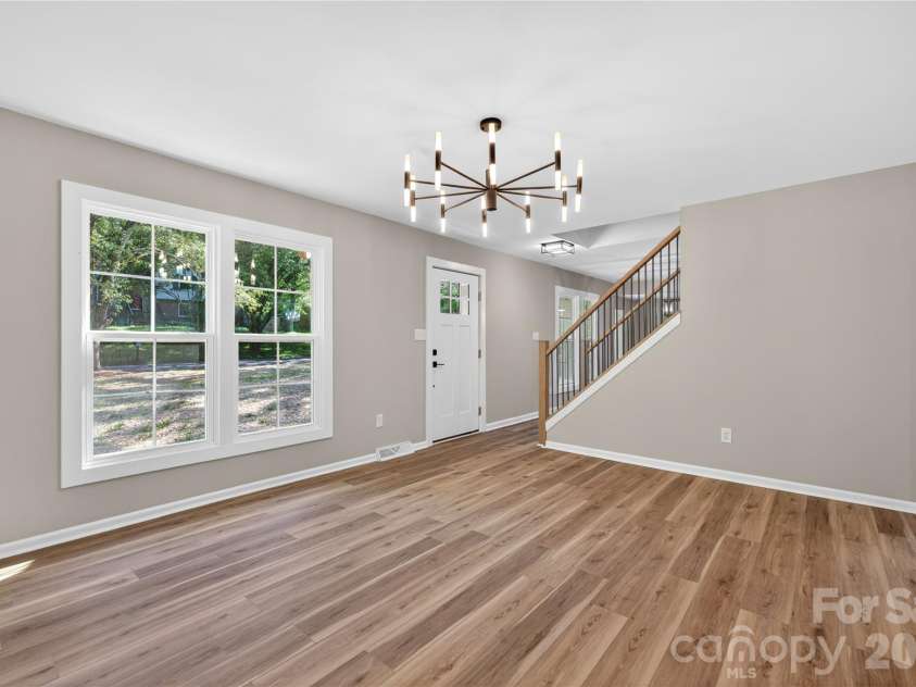 7407 Limerick Drive, Charlotte, NC 28270.  MLS# CAR4384326, YatesRealty ID 23732. 