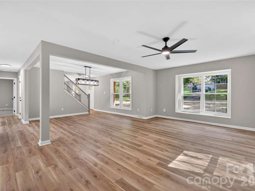 7407 Limerick Drive, Charlotte, NC 28270.  MLS# CAR4384326, YatesRealty ID 23732. 