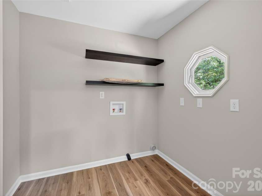 7407 Limerick Drive, Charlotte, NC 28270.  MLS# CAR4384326, YatesRealty ID 23732. 