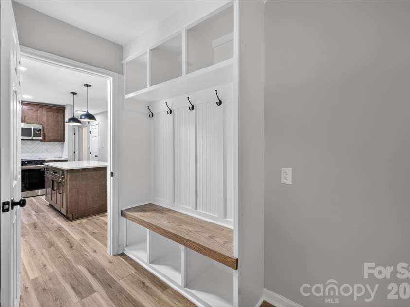7407 Limerick Drive, Charlotte, NC 28270.  MLS# CAR4384326, YatesRealty ID 23732. 