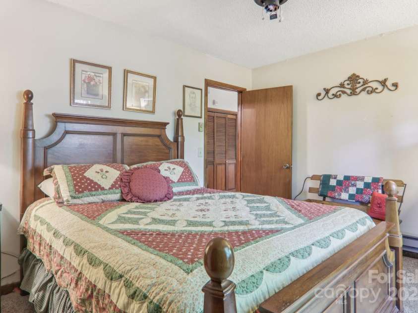 46 Thrush Drive, Maggie Valley, NC 28751.  MLS# CAR4262845, YatesRealty ID 23735. 