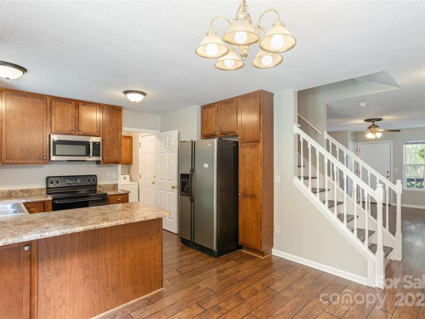 256 Farington Circle, Fletcher, NC 28732.  MLS# CAR4276392, YatesRealty ID 23737. 