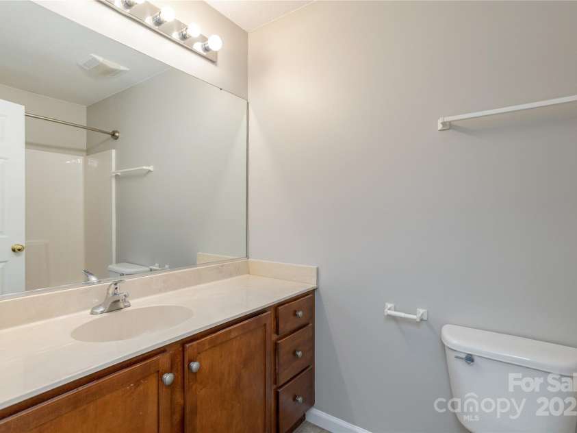 256 Farington Circle, Fletcher, NC 28732.  MLS# CAR4276392, YatesRealty ID 23737. 