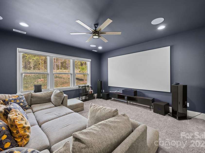 10904 Kilkenny Drive, Matthews, NC 28105.  MLS# CAR4242460, YatesRealty ID 23738. Bonus/bed #5