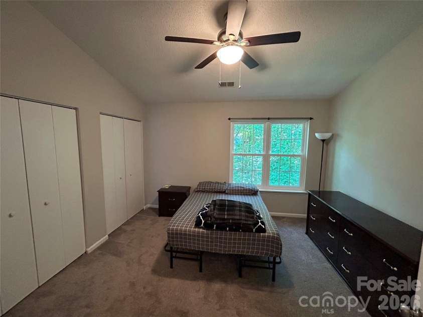 6466 Windsor Gate Lane, Charlotte, NC 28215.  MLS# CAR4384239, YatesRealty ID 23738. 
