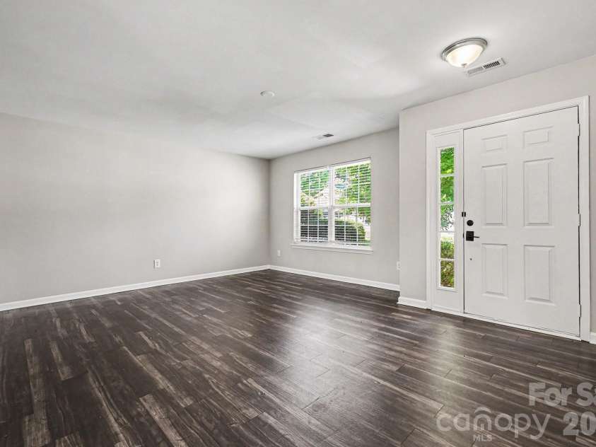 10419 Sparrow Springs Lane, Charlotte, NC 28214.  MLS# CAR4382959, YatesRealty ID 23739. 