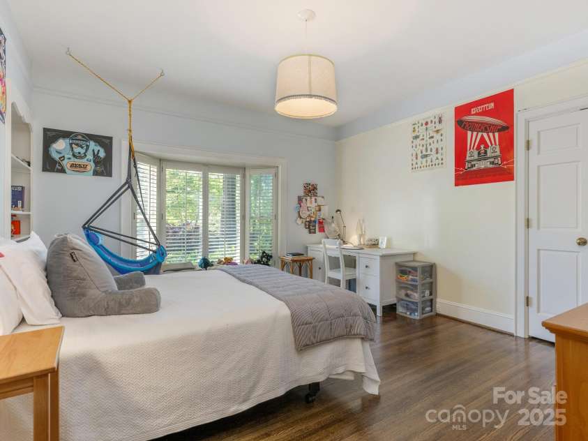 2410 Vernon Drive, Charlotte, NC 28211.  MLS# CAR4257447, YatesRealty ID 23739. Bedroom 3