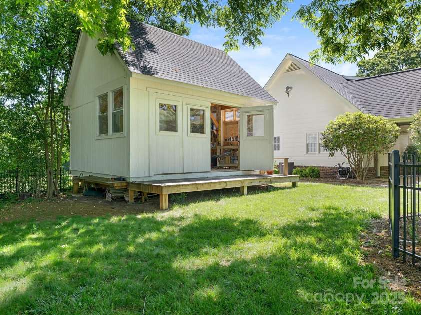 2410 Vernon Drive, Charlotte, NC 28211.  MLS# CAR4257447, YatesRealty ID 23739. Exterior Shed