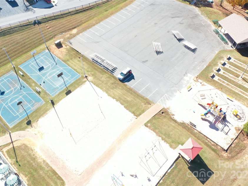 112 Sycamore Street, New London, NC 28127.  MLS# CAR4085587, YatesRealty ID 2374. 