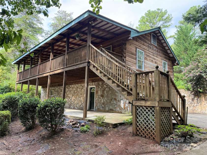 66 Ashlyn Lane, Tryon, NC 28782.  MLS# CAR4299929, YatesRealty ID 2374. 