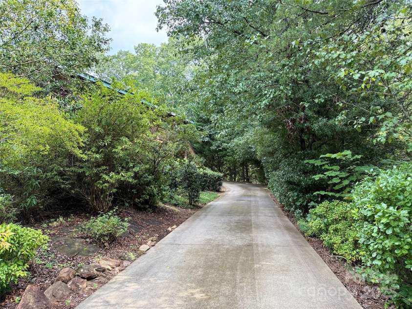 66 Ashlyn Lane, Tryon, NC 28782.  MLS# CAR4299929, YatesRealty ID 2374. 