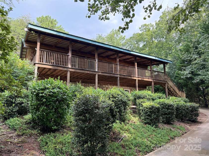 66 Ashlyn Lane, Tryon, NC 28782.  MLS# CAR4299929, YatesRealty ID 2374. 