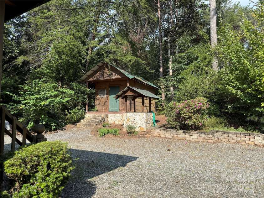 66 Ashlyn Lane, Tryon, NC 28782.  MLS# CAR4299929, YatesRealty ID 2374. 