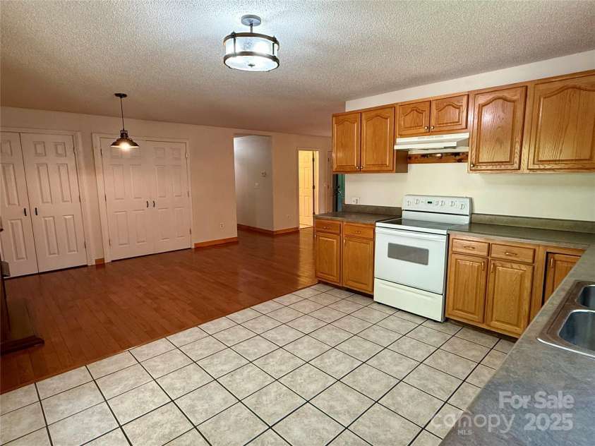 66 Ashlyn Lane, Tryon, NC 28782.  MLS# CAR4299929, YatesRealty ID 2374. 