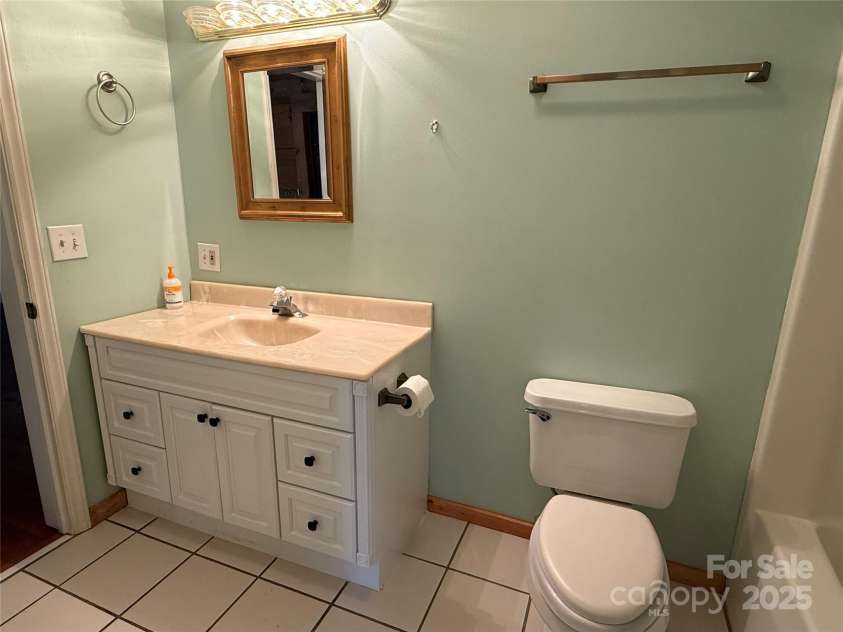 66 Ashlyn Lane, Tryon, NC 28782.  MLS# CAR4299929, YatesRealty ID 2374. 