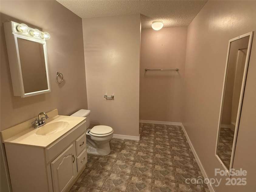 66 Ashlyn Lane, Tryon, NC 28782.  MLS# CAR4299929, YatesRealty ID 2374. 
