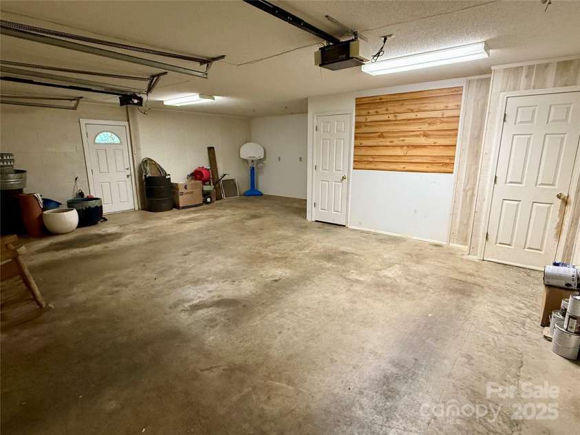 66 Ashlyn Lane, Tryon, NC 28782.  MLS# CAR4299929, YatesRealty ID 2374. 