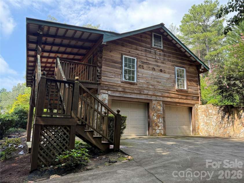 66 Ashlyn Lane, Tryon, NC 28782.  MLS# CAR4299929, YatesRealty ID 2374. 