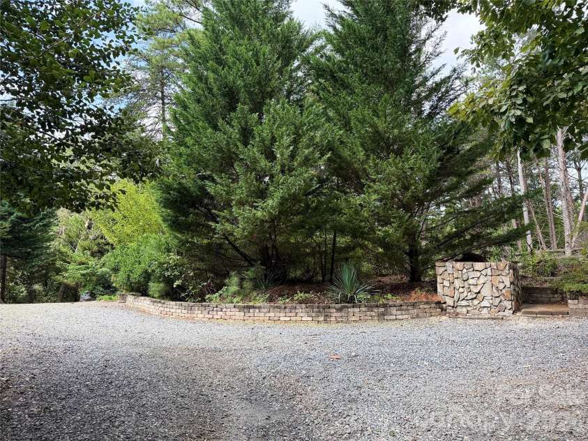 66 Ashlyn Lane, Tryon, NC 28782.  MLS# CAR4299929, YatesRealty ID 2374. 