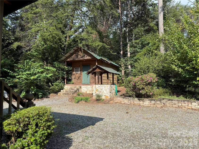 66 Ashlyn Lane, Tryon, NC 28782.  MLS# CAR4299929, YatesRealty ID 2374. 