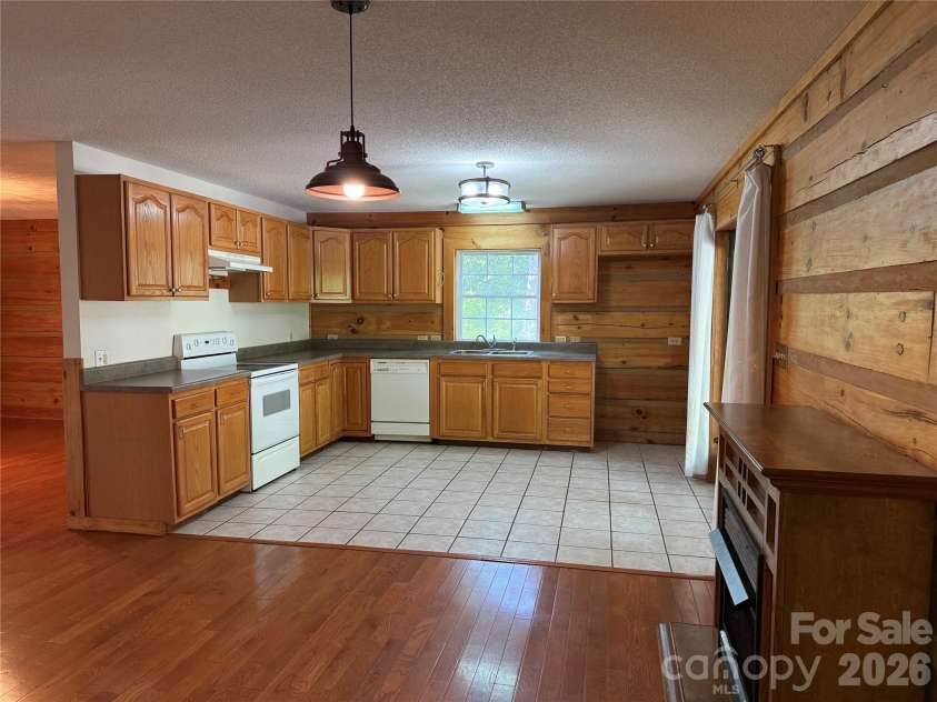 66 Ashlyn Lane, Tryon, NC 28782.  MLS# CAR4299929, YatesRealty ID 2374. 
