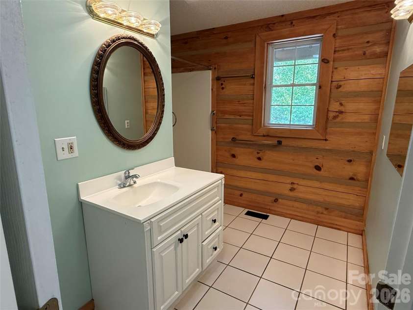 66 Ashlyn Lane, Tryon, NC 28782.  MLS# CAR4299929, YatesRealty ID 2374. 