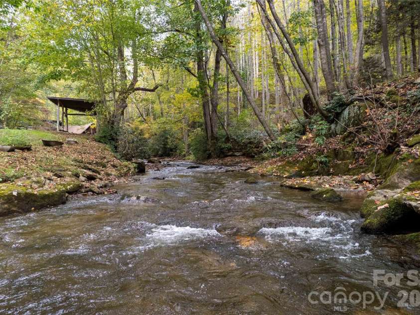 214 Chin Tree Road, Sylva, NC 28779.  MLS# CAR4384417, YatesRealty ID 23740. 