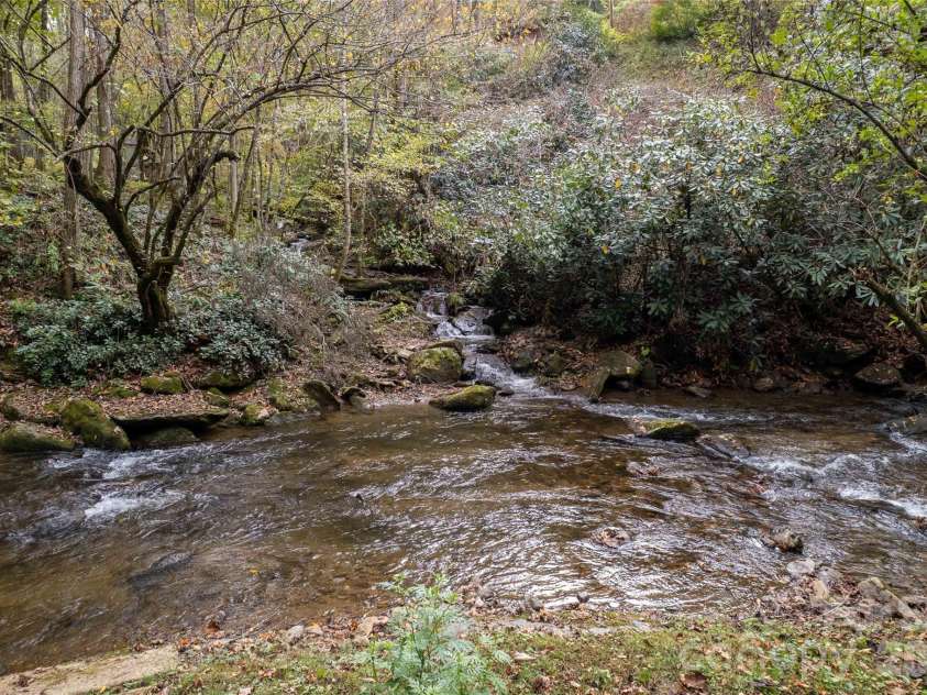 214 Chin Tree Road, Sylva, NC 28779.  MLS# CAR4384417, YatesRealty ID 23740. 