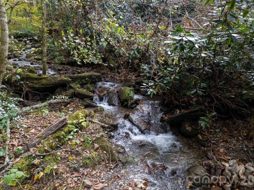 214 Chin Tree Road, Sylva, NC 28779.  MLS# CAR4384417, YatesRealty ID 23740. 