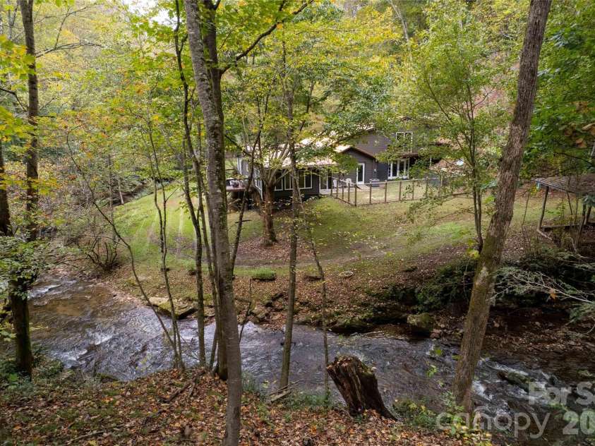214 Chin Tree Road, Sylva, NC 28779.  MLS# CAR4384417, YatesRealty ID 23740. 
