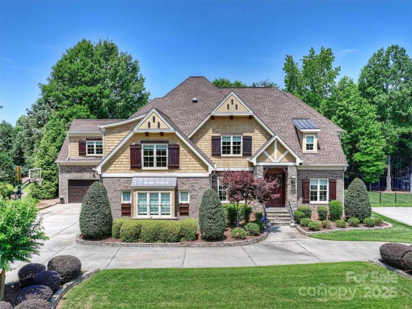 9104 Kingsmead Lane, Waxhaw, NC 28173.  MLS# CAR4260812, YatesRealty ID 23741. 