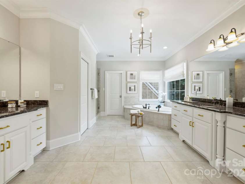 9104 Kingsmead Lane, Waxhaw, NC 28173.  MLS# CAR4260812, YatesRealty ID 23741. 