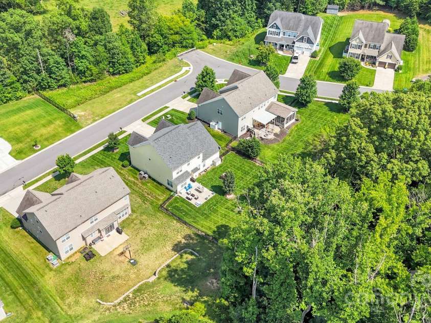 11618 Macallano Drive, Charlotte, NC 28215.  MLS# CAR4268252, YatesRealty ID 23742. Aerial view