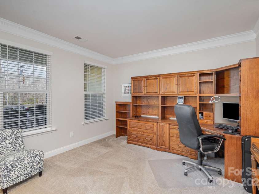 11618 Macallano Drive, Charlotte, NC 28215.  MLS# CAR4268252, YatesRealty ID 23742. Home Office