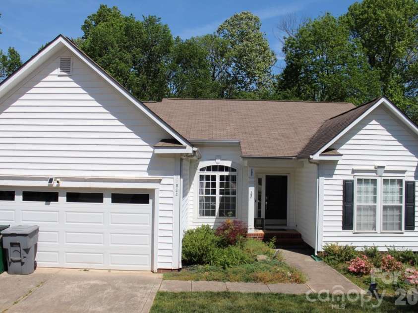 11632 Long Forest Drive, Charlotte, NC 28269.  MLS# CAR4369934, YatesRealty ID 23743. Front View