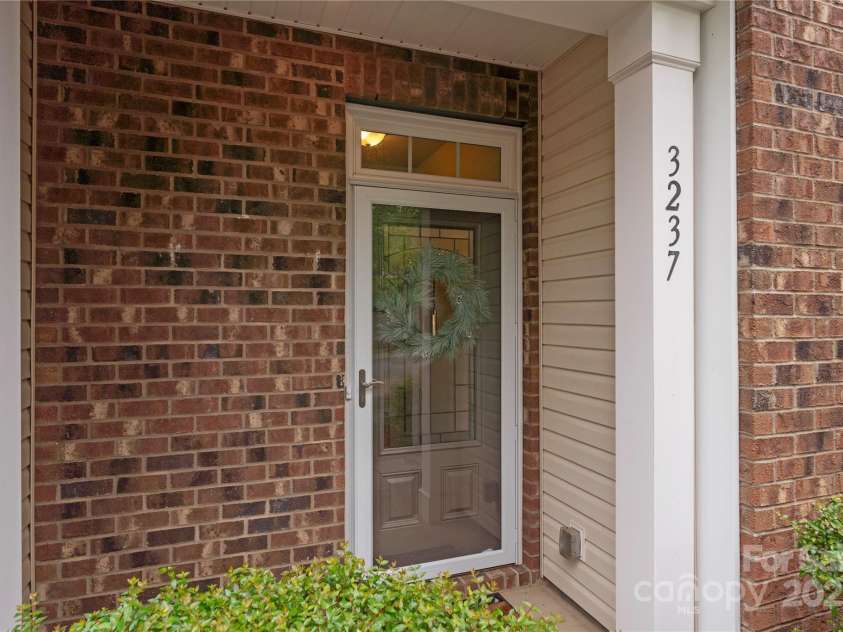 3237 Yarmouth Lane, Gastonia, NC 28056.  MLS# CAR4267512, YatesRealty ID 23744. 