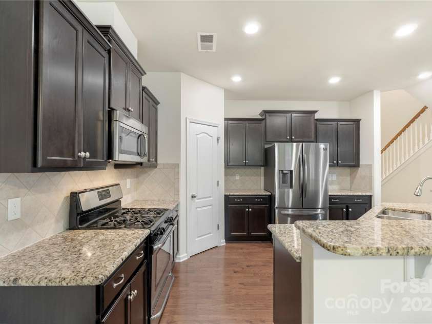 3237 Yarmouth Lane, Gastonia, NC 28056.  MLS# CAR4267512, YatesRealty ID 23744. 