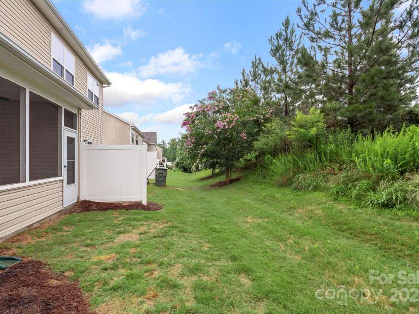 3237 Yarmouth Lane, Gastonia, NC 28056.  MLS# CAR4267512, YatesRealty ID 23744. 