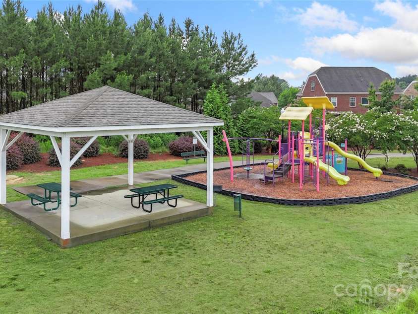 3237 Yarmouth Lane, Gastonia, NC 28056.  MLS# CAR4267512, YatesRealty ID 23744. 